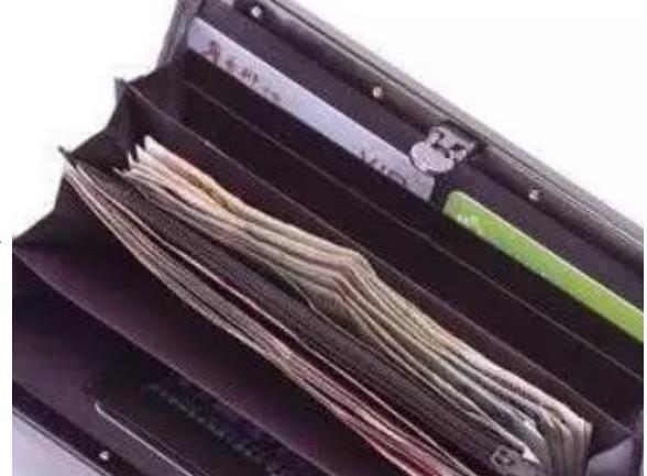 凭你直觉,你认为哪个钱包钱最多?测你这周是否有好运 凭你直觉,你认为哪个钱包钱最多?测你这周是否有好运