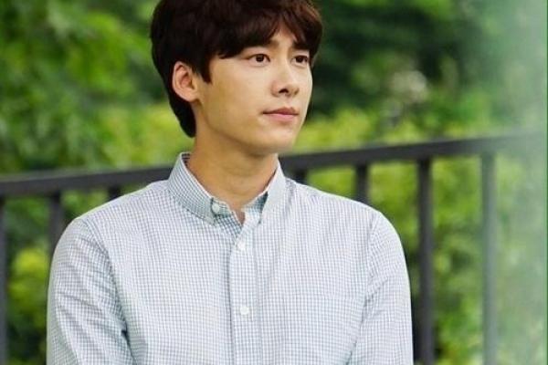 哪个星座适合李易峰谈恋爱