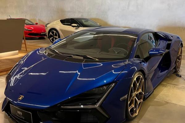 12星座谁最适合开兰博基尼