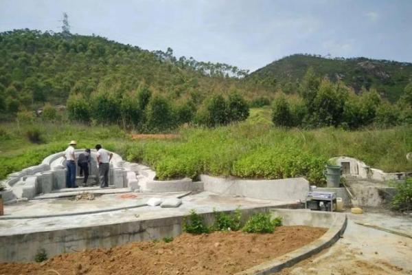 风水宝地下葬异象