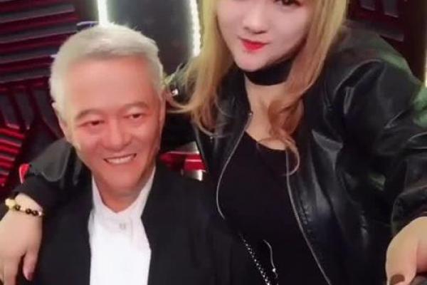 能嫁给帅哥的女生八字 能嫁给帅哥的女生八字