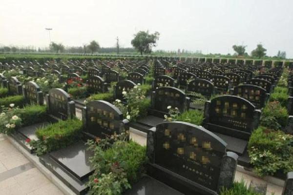 骨灰下葬日期有什么讲究或忌讳  骨灰下葬吉日